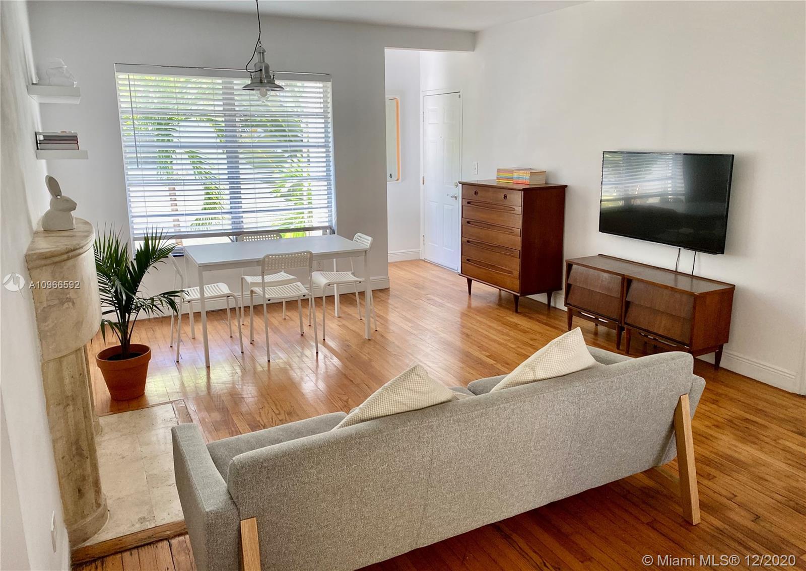 Miami Beach, FL 33139,1521 Meridian Ave #202