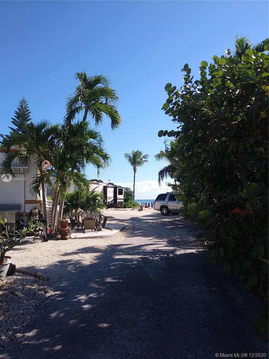 Tavernier, FL 33070,92157 Overseas Highway M5