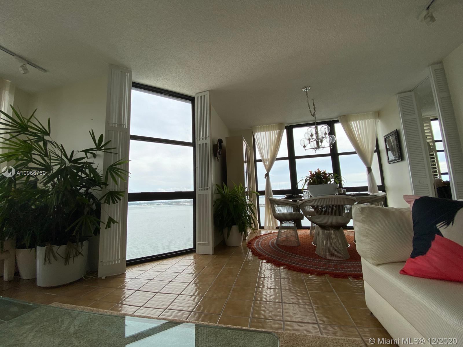 Miami, FL 33129,1925 Brickell Ave #2007