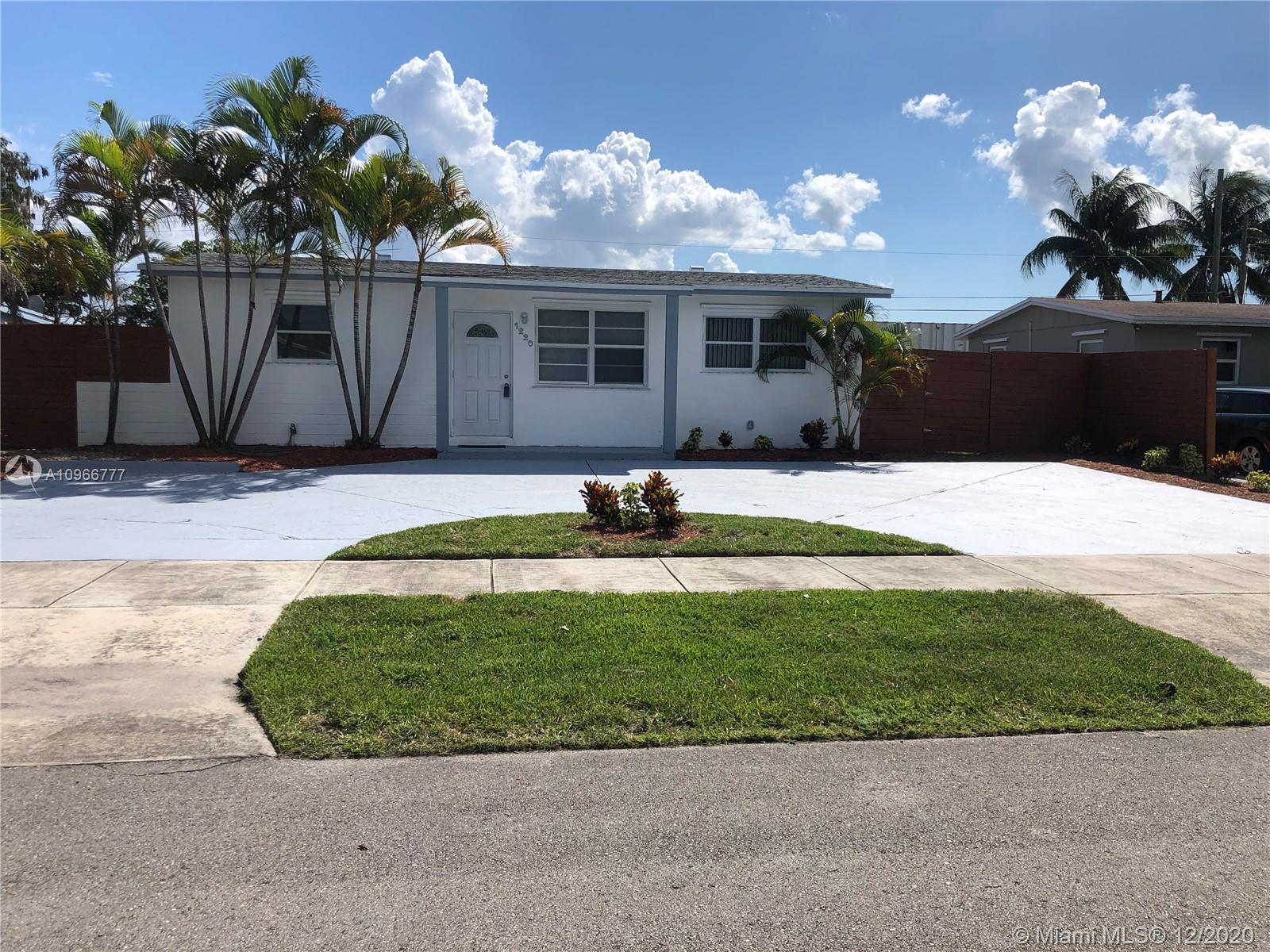 Oakland Park, FL 33309,1220 NW 41st St