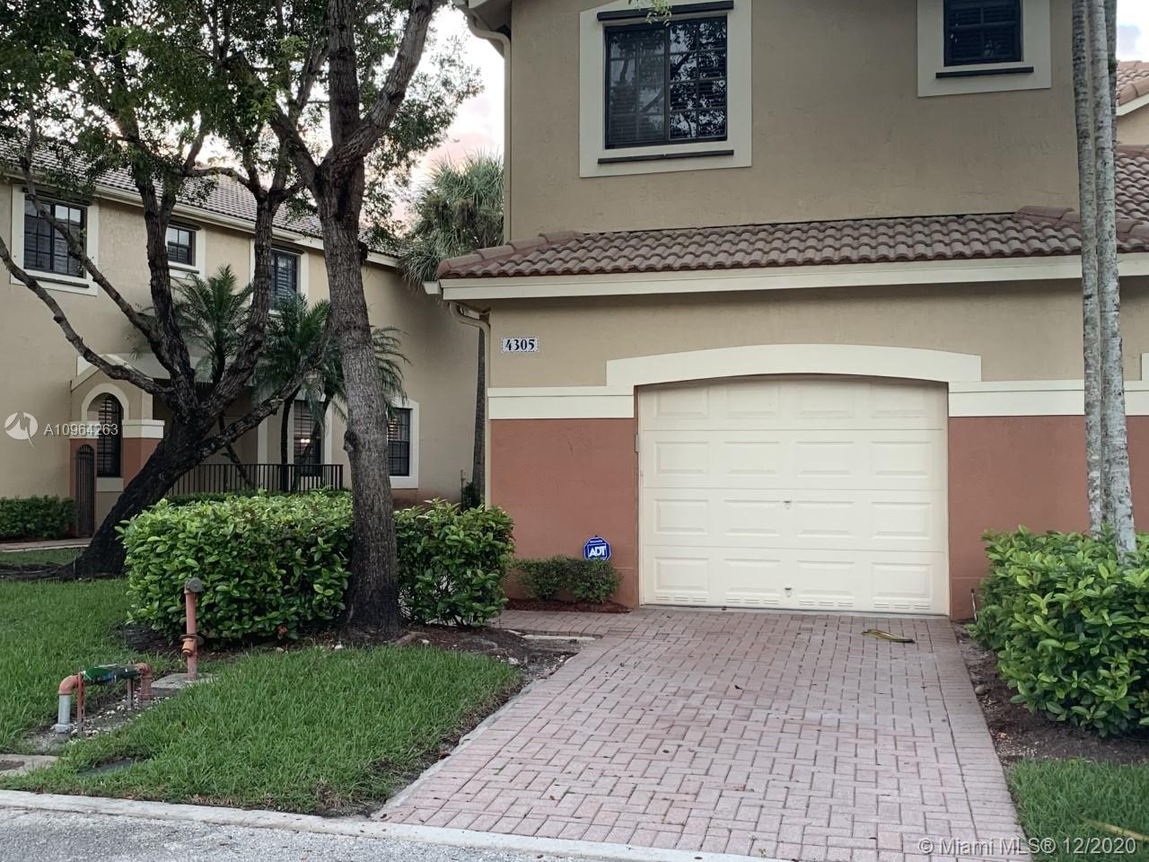 Weston, FL 33332,4305 Vineyard Cir #4305