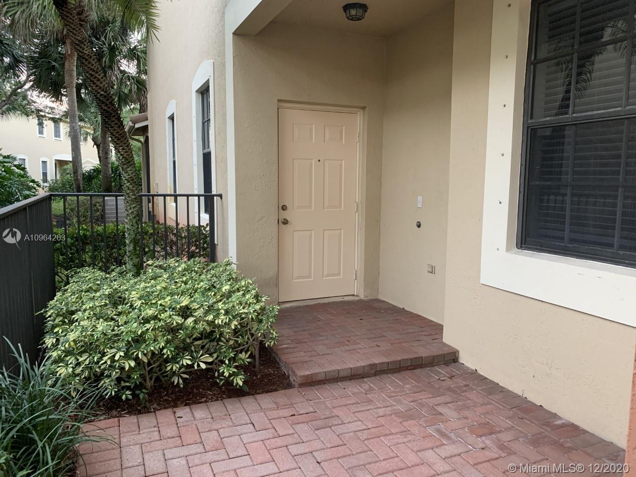 Weston, FL 33332,4305 Vineyard Cir #4305