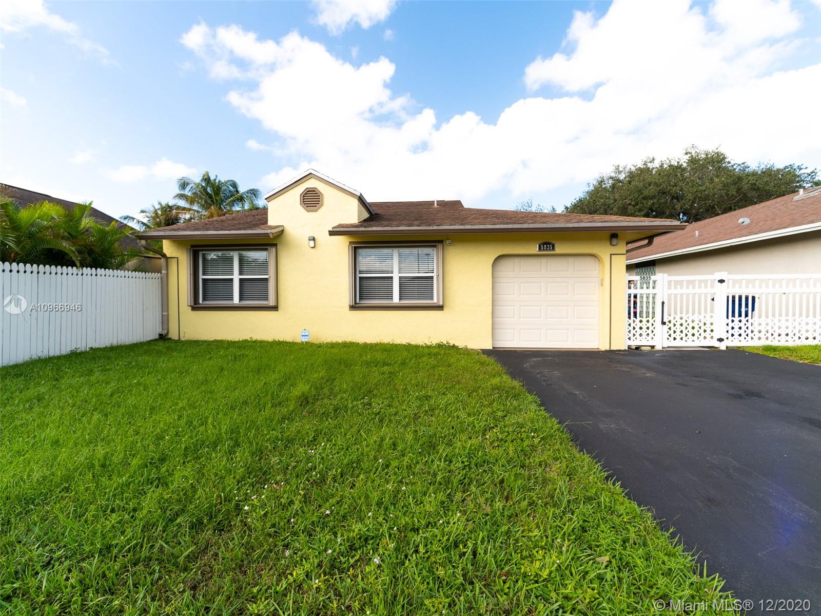 Cooper City, FL 33328,5835 SW 97th Ter