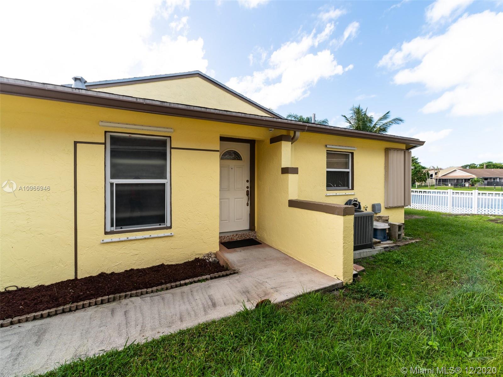 Cooper City, FL 33328,5835 SW 97th Ter