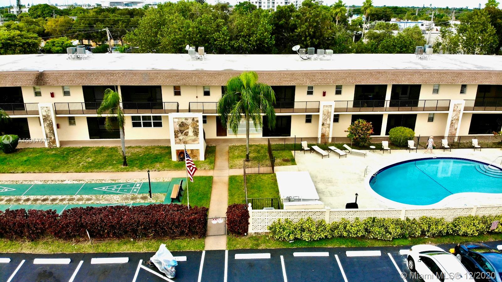 Hallandale Beach, FL 33009,421 NE 1st St #108