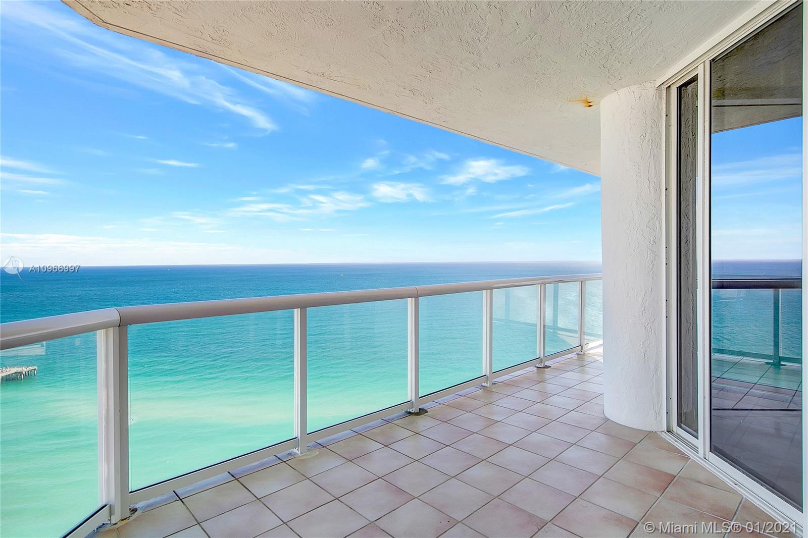 Sunny Isles Beach, FL 33160,16425 Collins Ave #2716