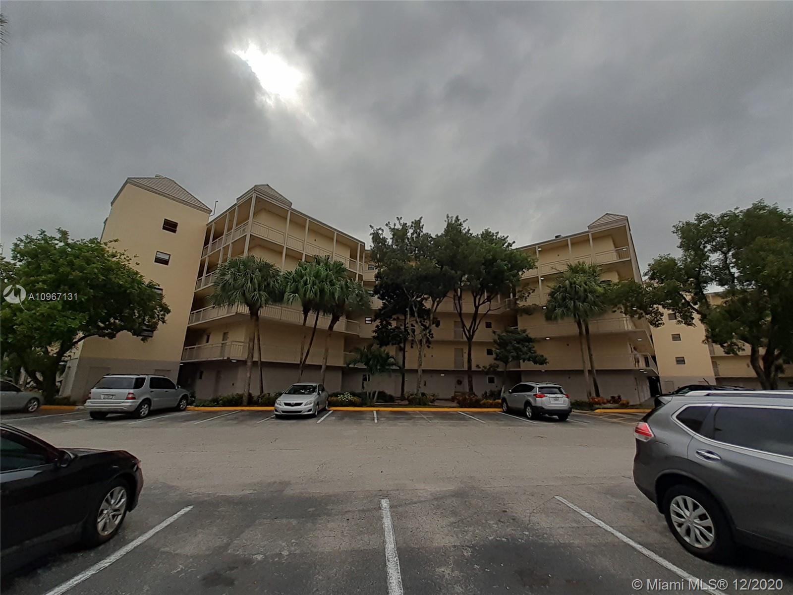 8290 Lake Dr #411, Doral, FL 33166