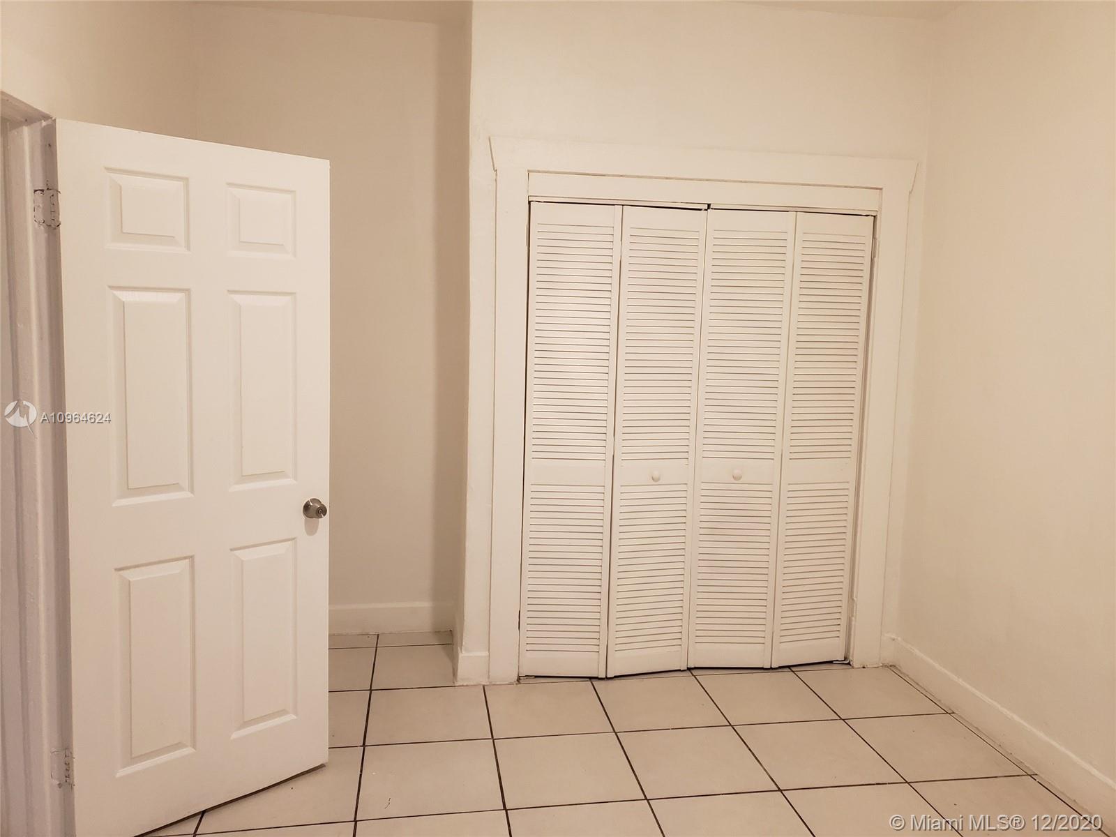 Miami Beach, FL 33141,7149 Bay Dr #4