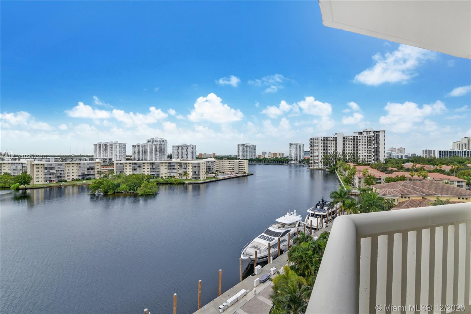 1000 W Island Blvd #809, Aventura, FL 33160