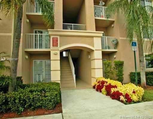 Coconut Creek, FL 33073,5021 Wiles Rd #208