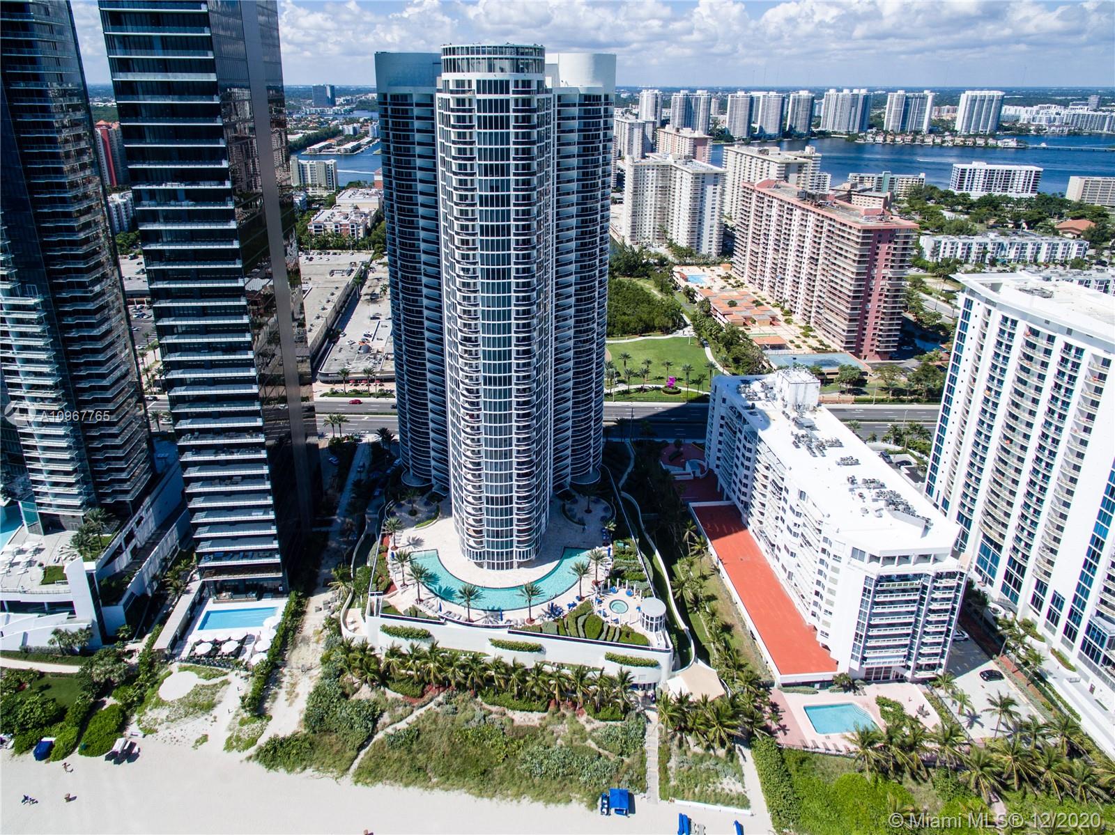 Sunny Isles Beach, FL 33160,17201 Collins Ave #2407