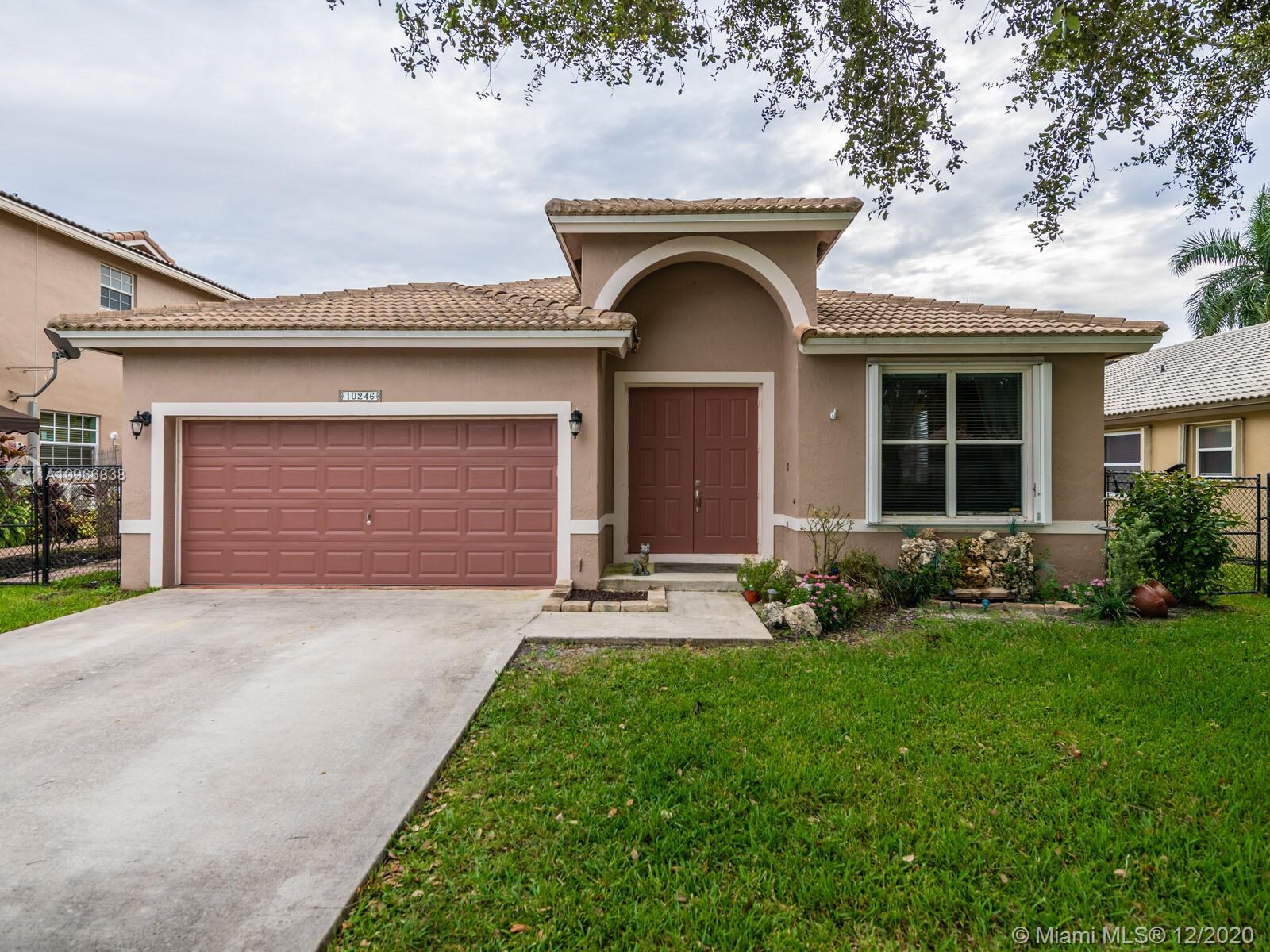 10246 SW 58th St, Cooper City, FL 33328