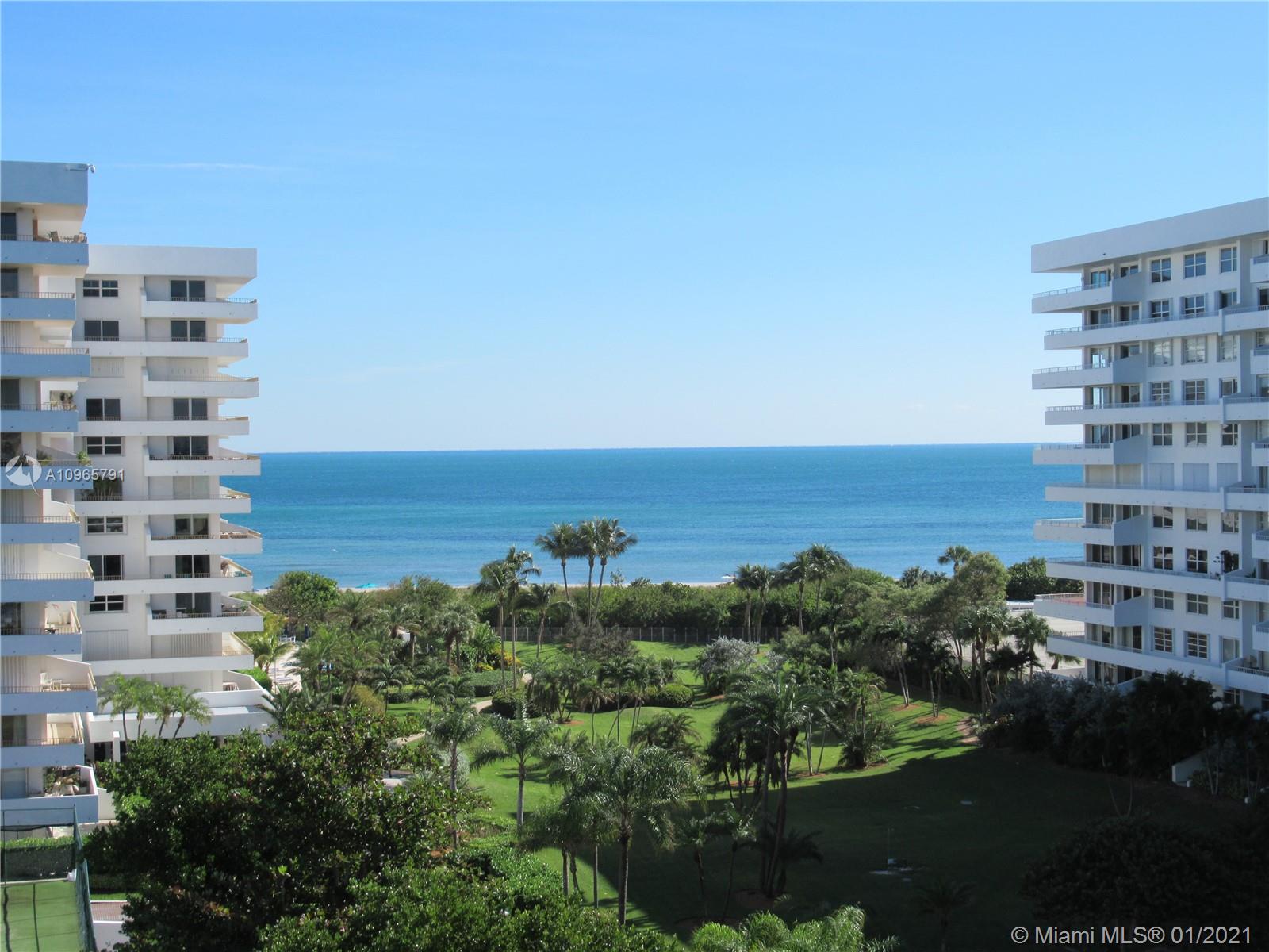 Key Biscayne, FL 33149,155 Ocean Lane Dr #815