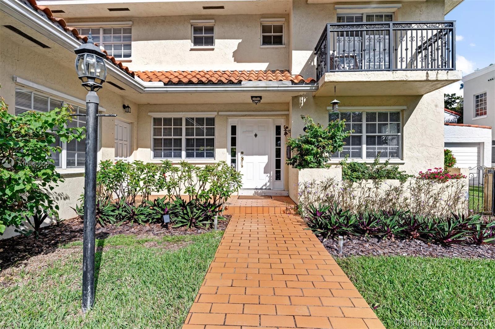 Coral Gables, FL 33134,917 Alhambra Cir