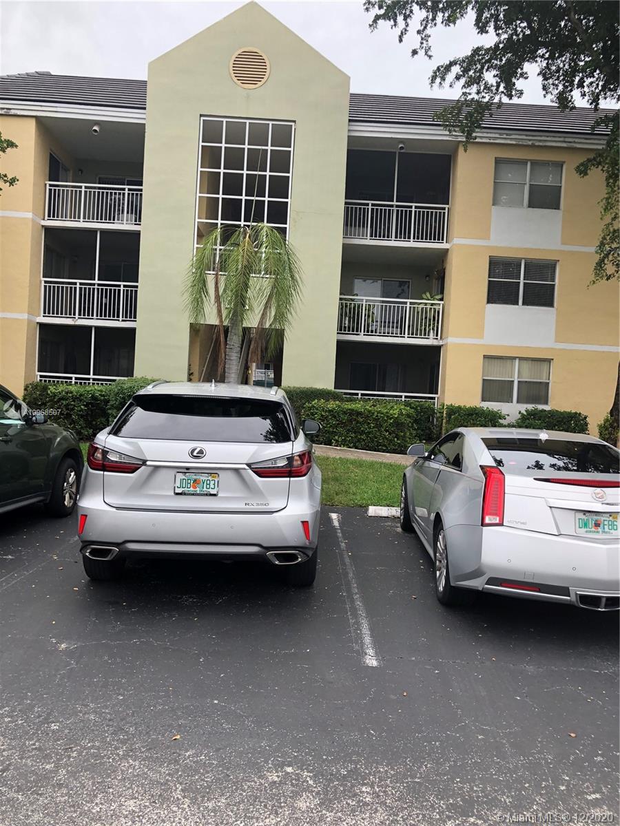 8580 SW 212th St #104, Cutler Bay, FL 33189