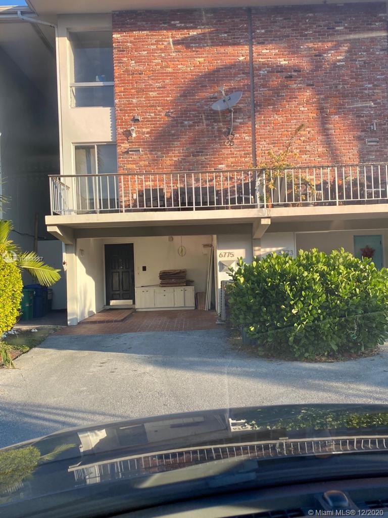 Hialeah, FL 33015,6775 Brookline Dr #6775