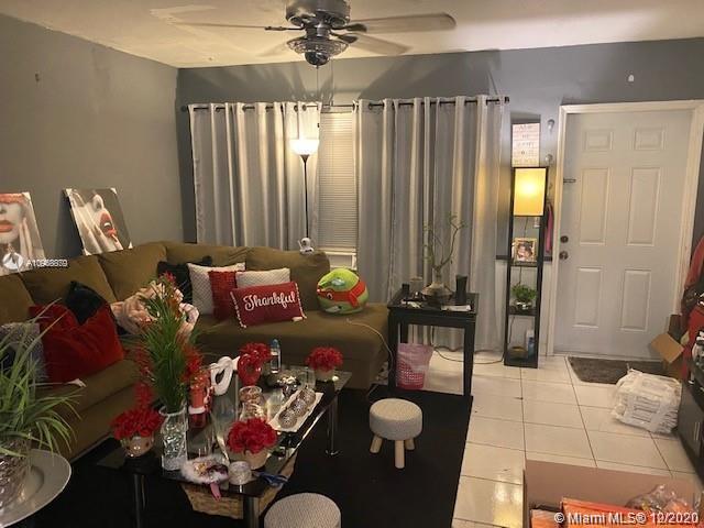 280 SW 11th Ave #12D, Hallandale Beach, FL 33009