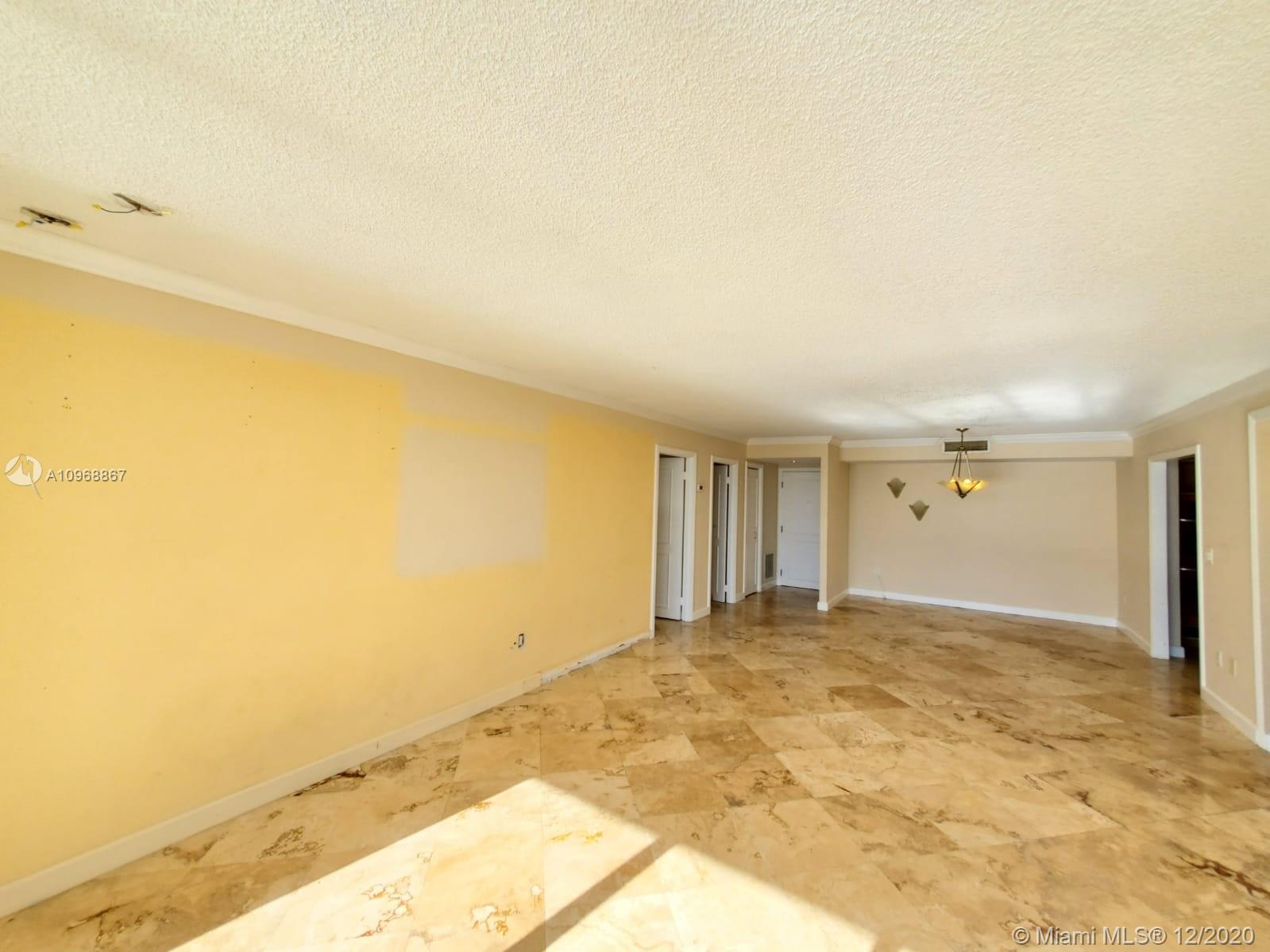 Bay Harbor Islands, FL 33154,9250 W Bay Harbor Dr #6B