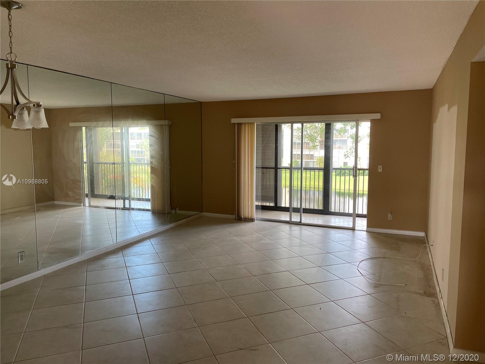 Delray Beach, FL 33446,6515 Kensington Ln #306