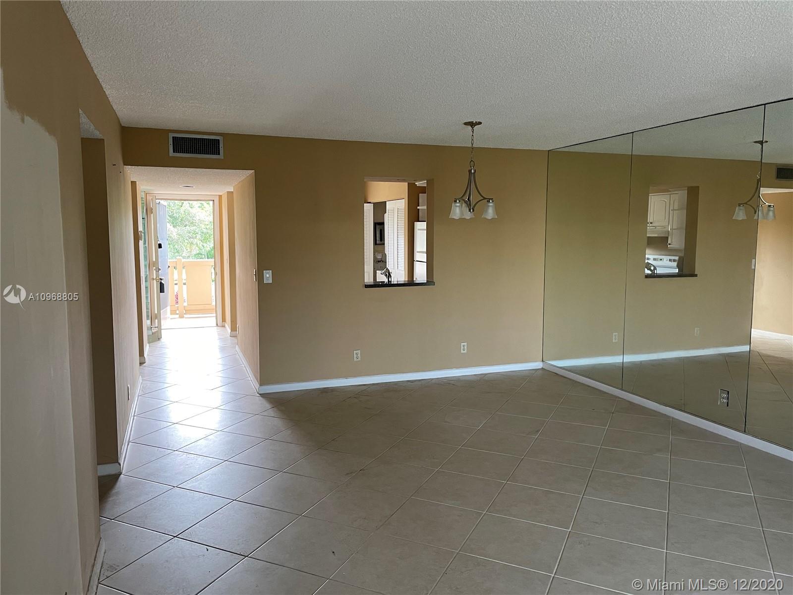 Delray Beach, FL 33446,6515 Kensington Ln #306