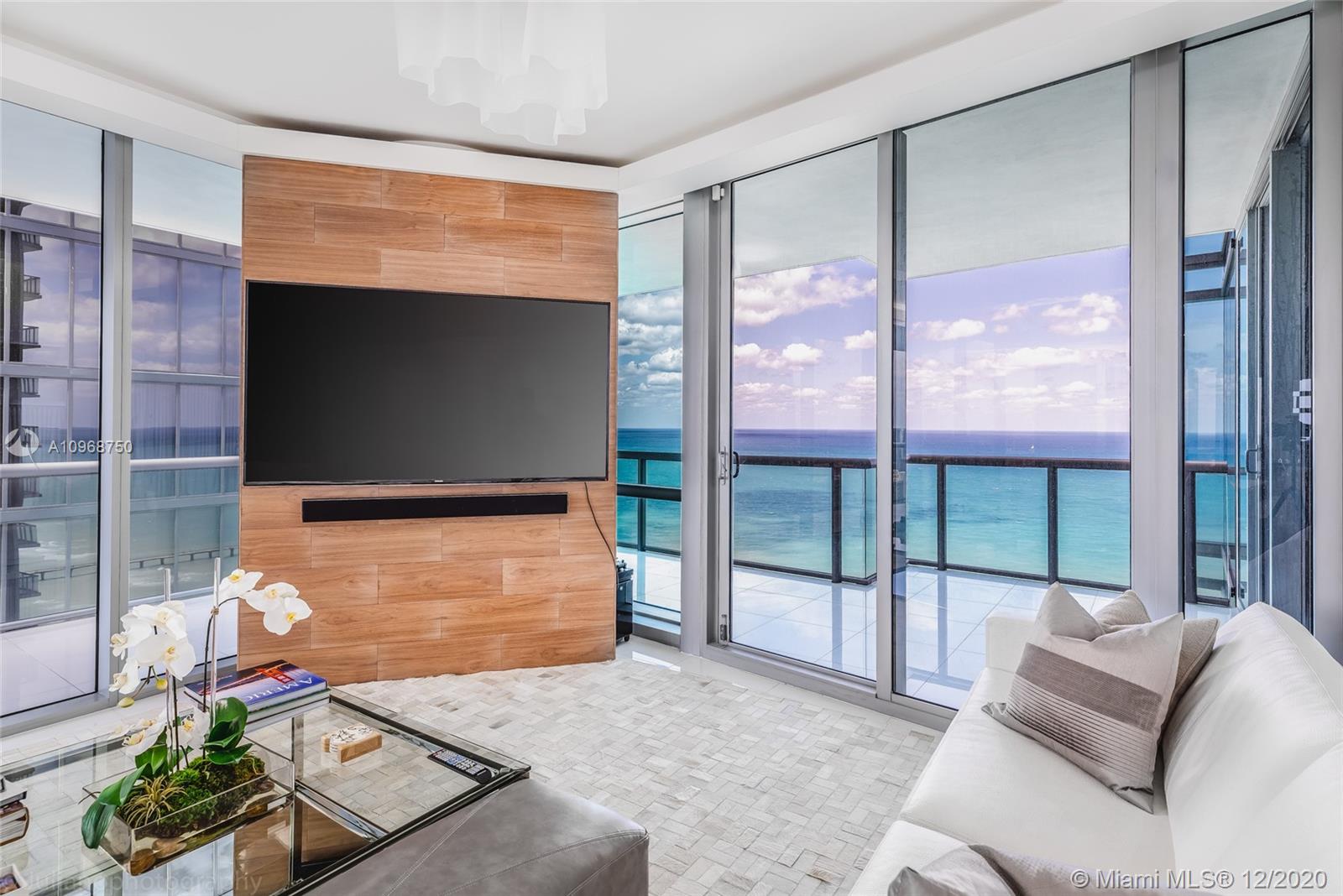 Sunny Isles Beach, FL 33160,17121 Collins Ave #3208