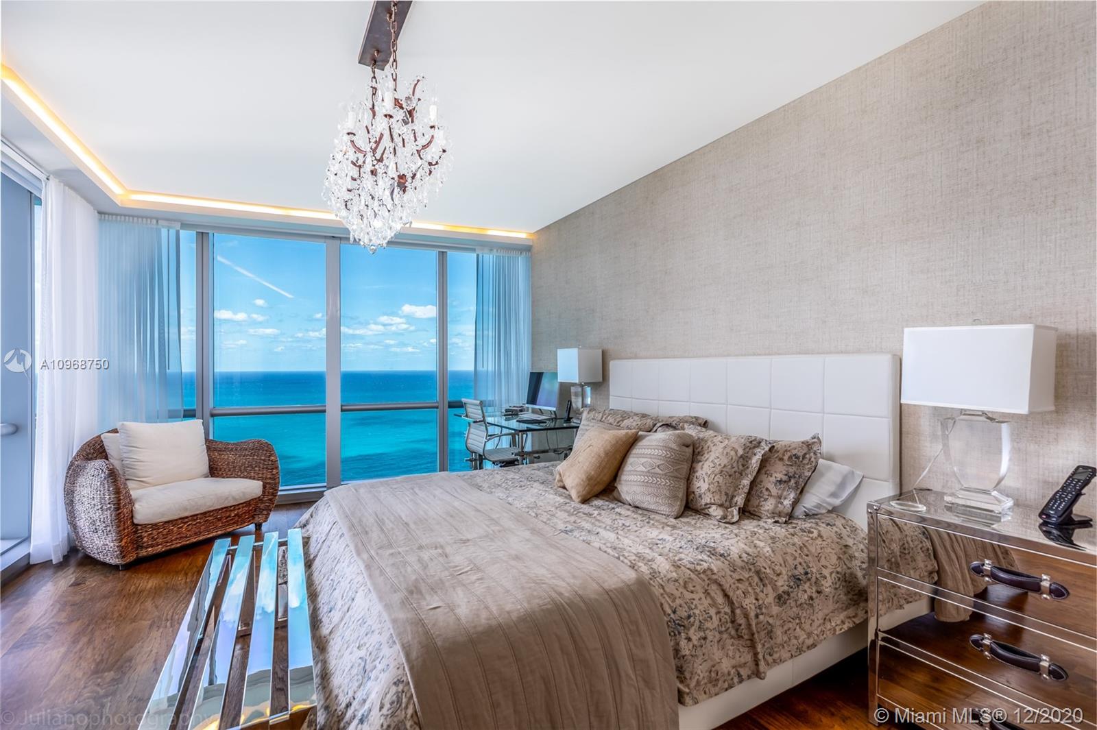 Sunny Isles Beach, FL 33160,17121 Collins Ave #3208