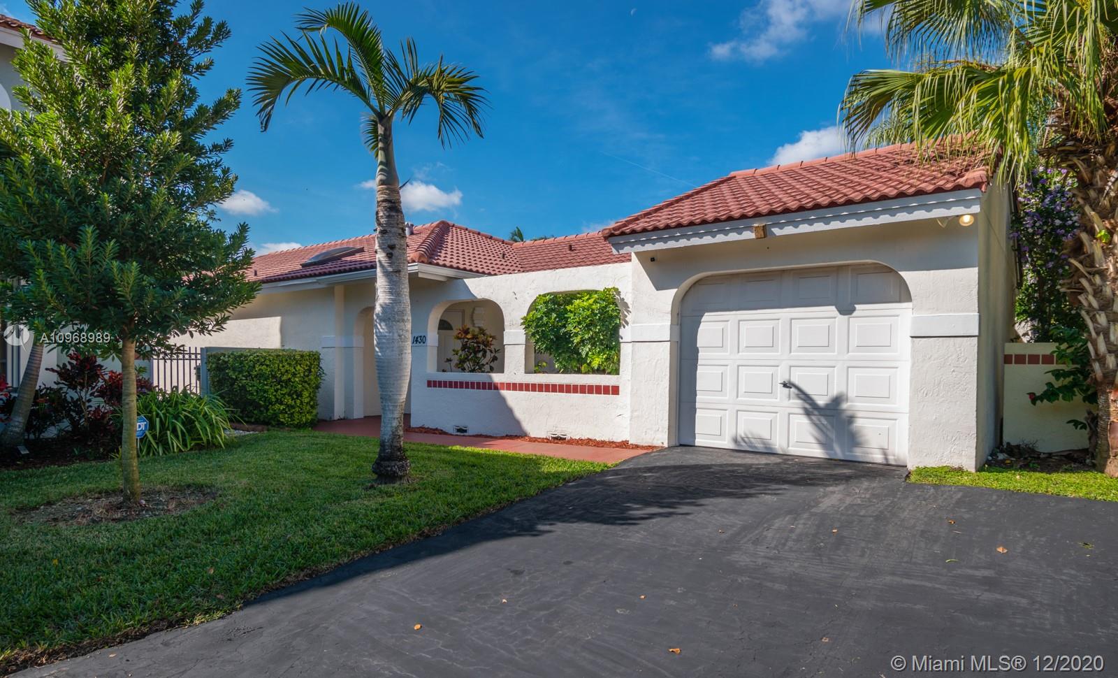1430 Seagrape Cir,  Weston,  FL 33326
