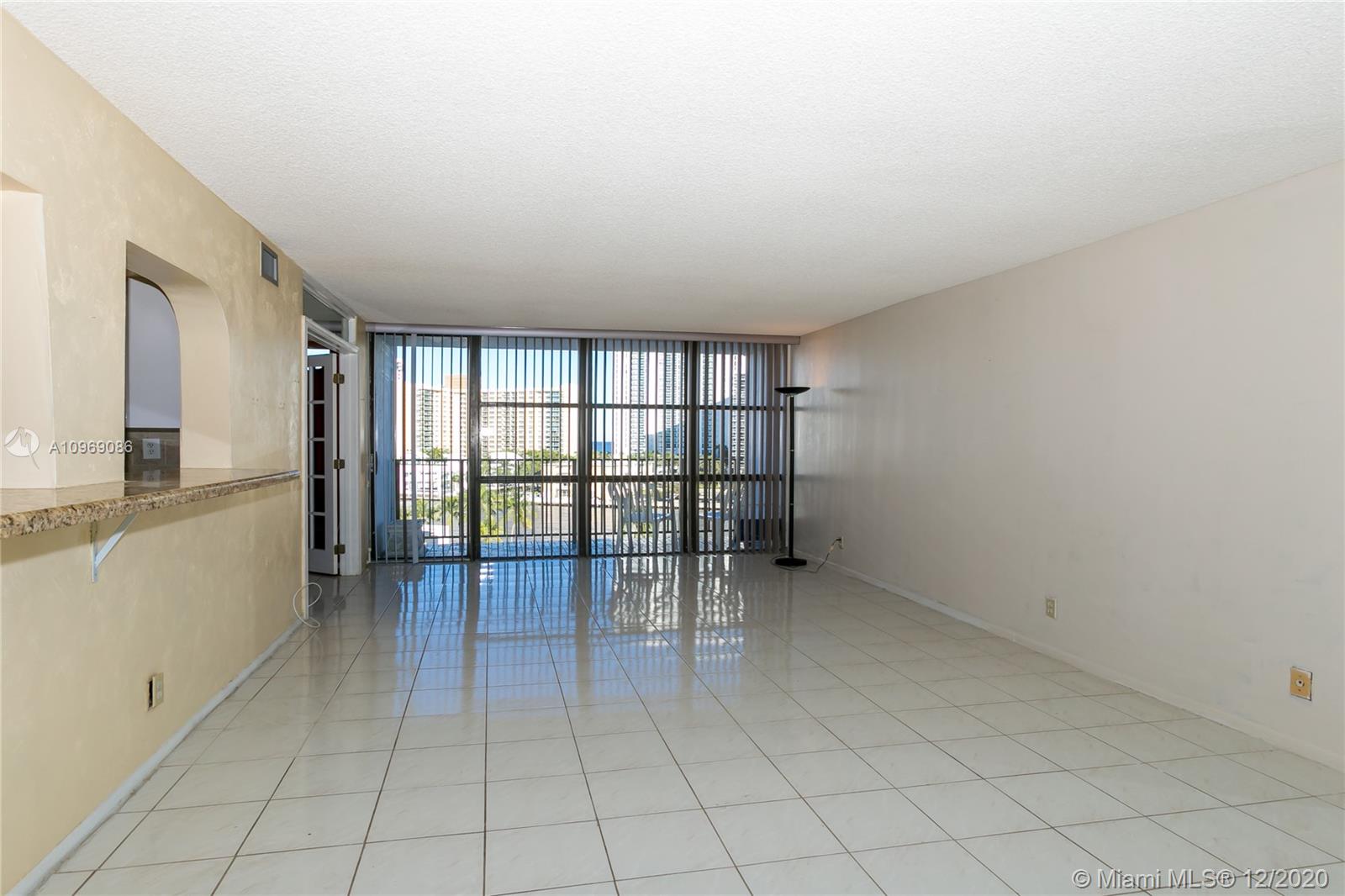 Hallandale Beach, FL 33009,800 Parkview Dr #808