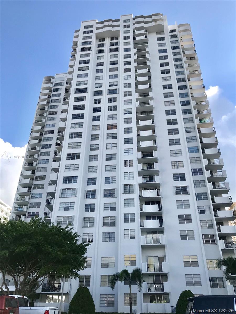 Aventura, FL 33160,2750 NE 183rd St #1404