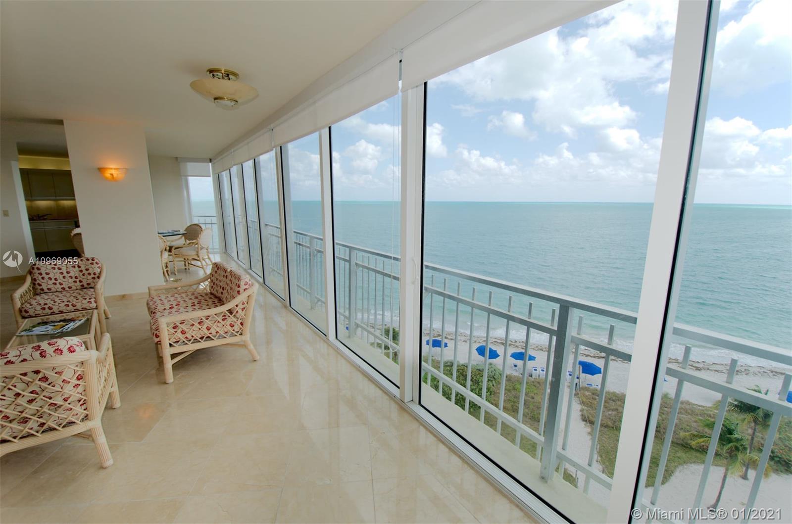 Key Biscayne, FL 33149,600 Grapetree Dr #8AS