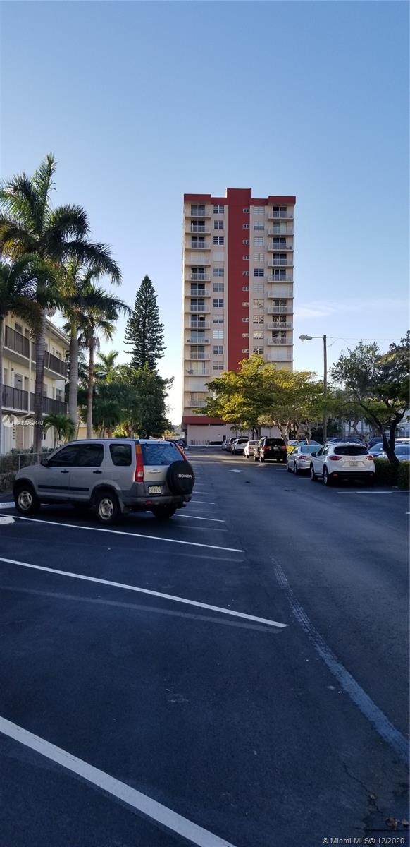 Hallandale Beach, FL 33009,3161 S Ocean Dr #1109