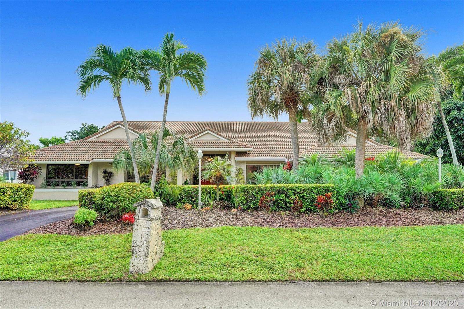 Palmetto Bay, FL 33157,7740 SW 177th St