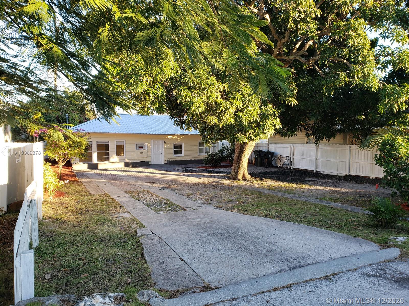 716 N A Street, Lake Worth, FL 33460