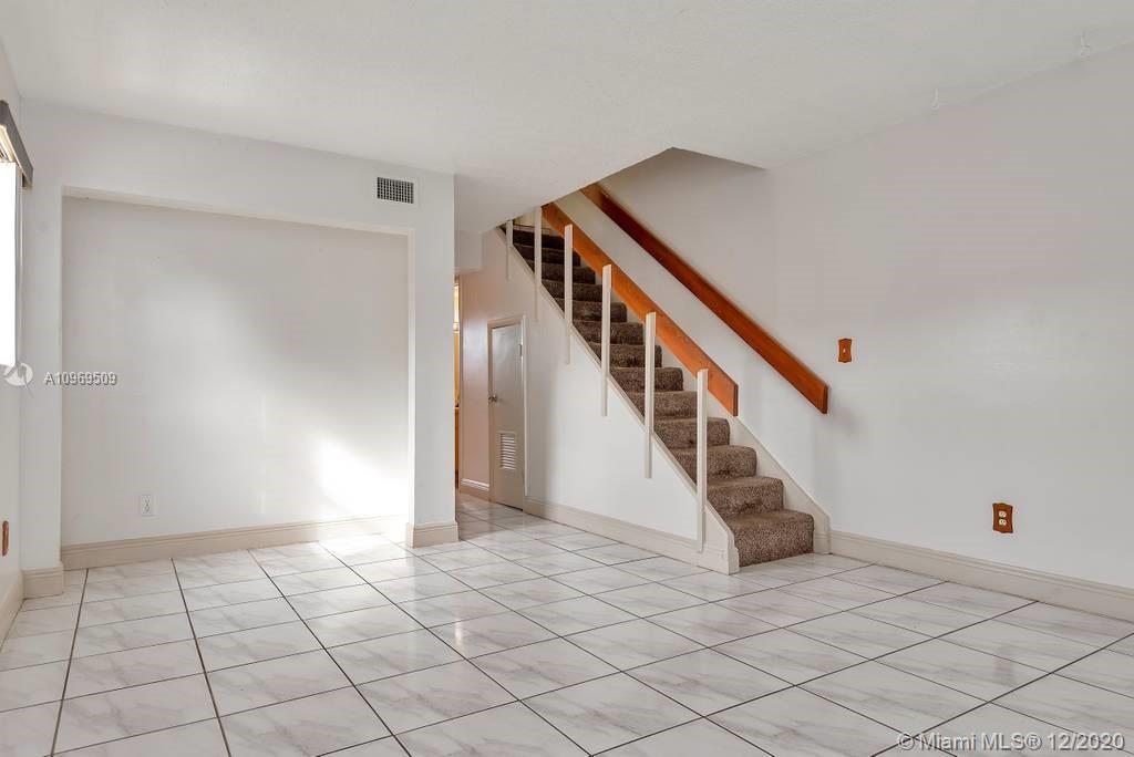 Hialeah, FL 33016,5554 W 22nd Ct #B2