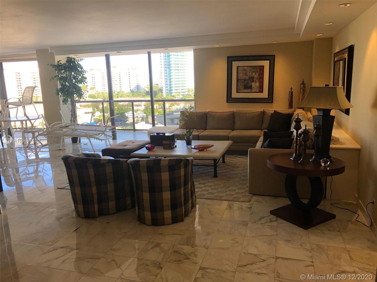 Aventura, FL 33180,19667 Turnberry Way #9H