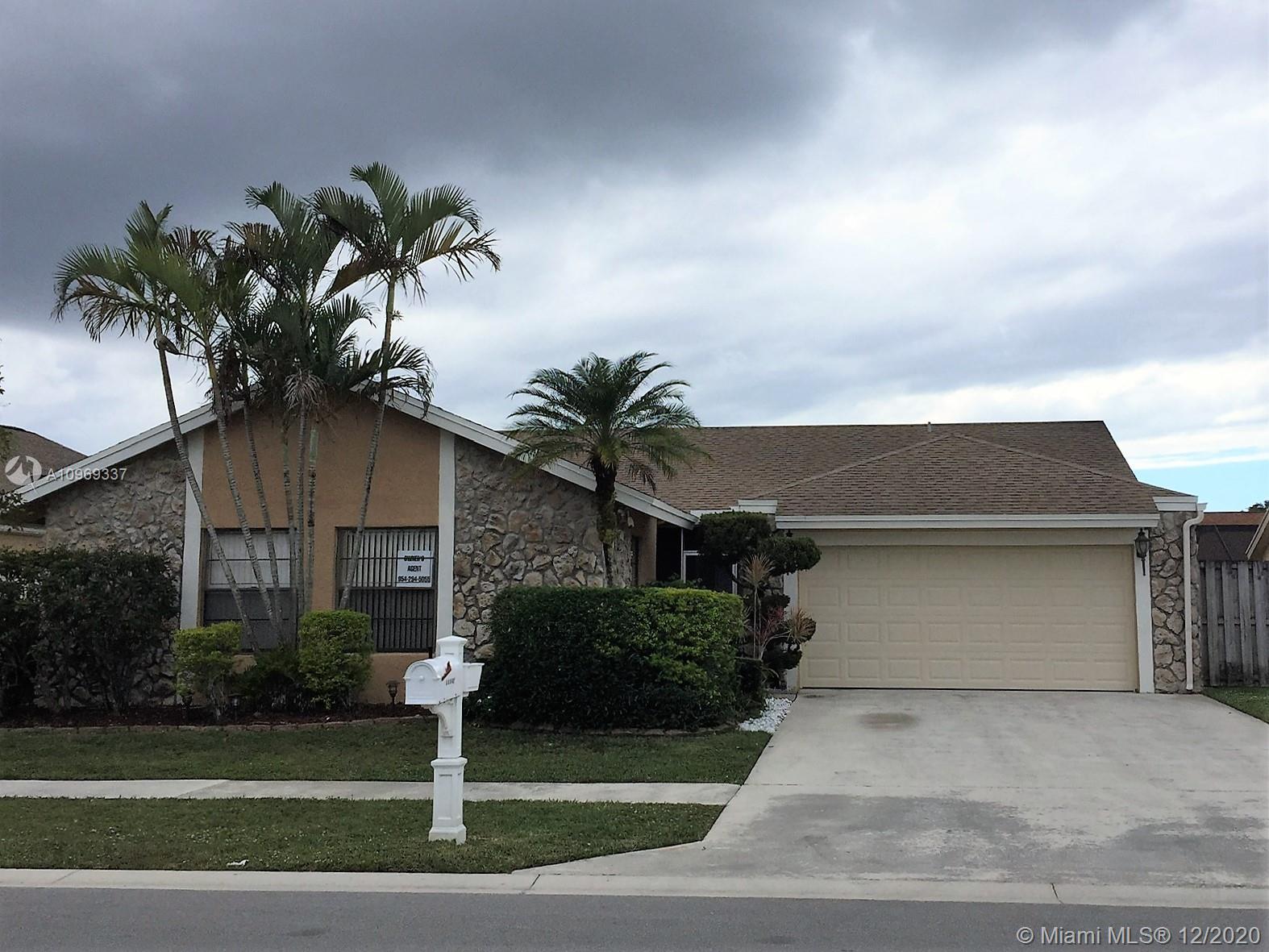 Boca Raton, FL 33428,20987 Rustlewood Ave