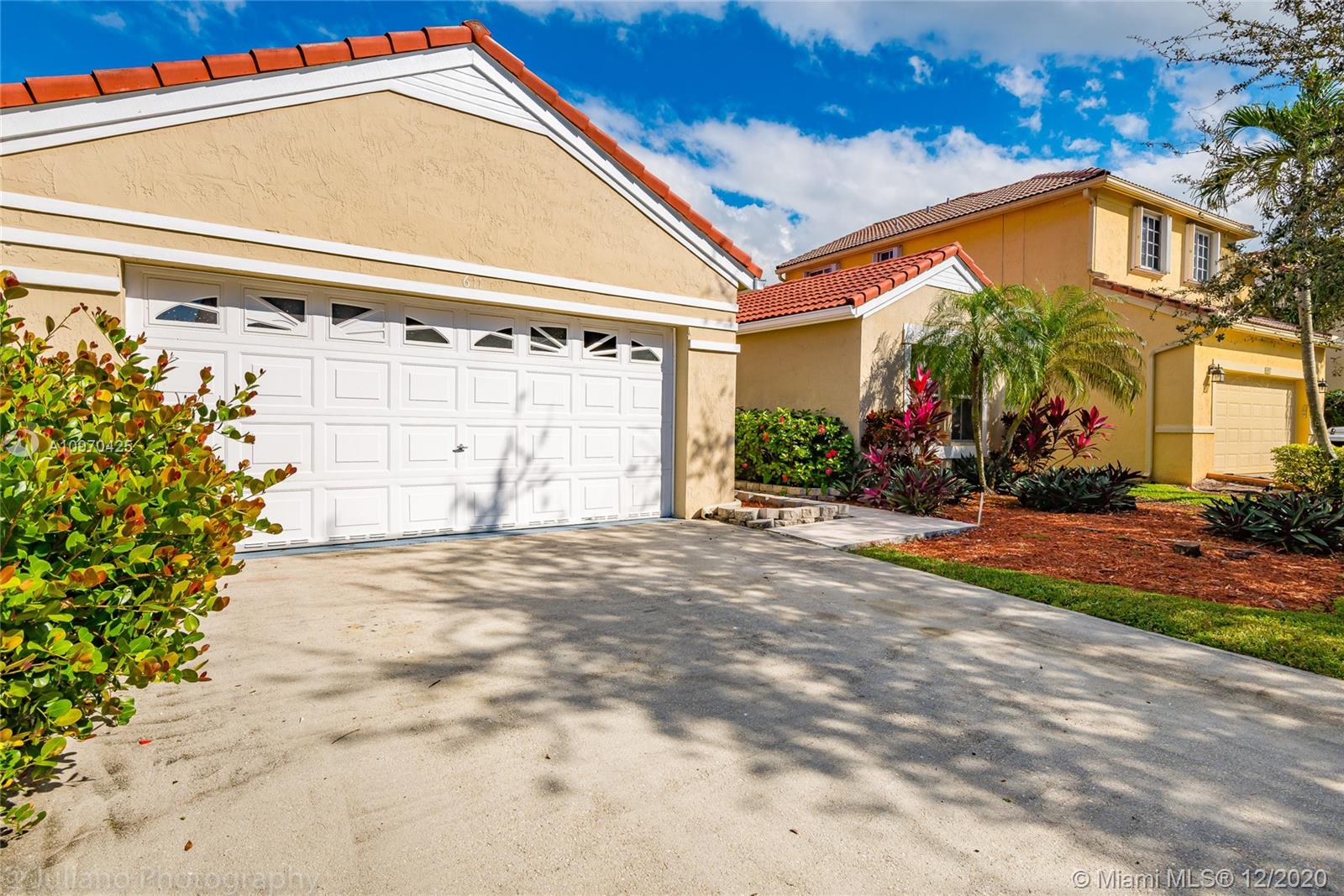 Weston, FL 33327,611 Cascade Falls Dr