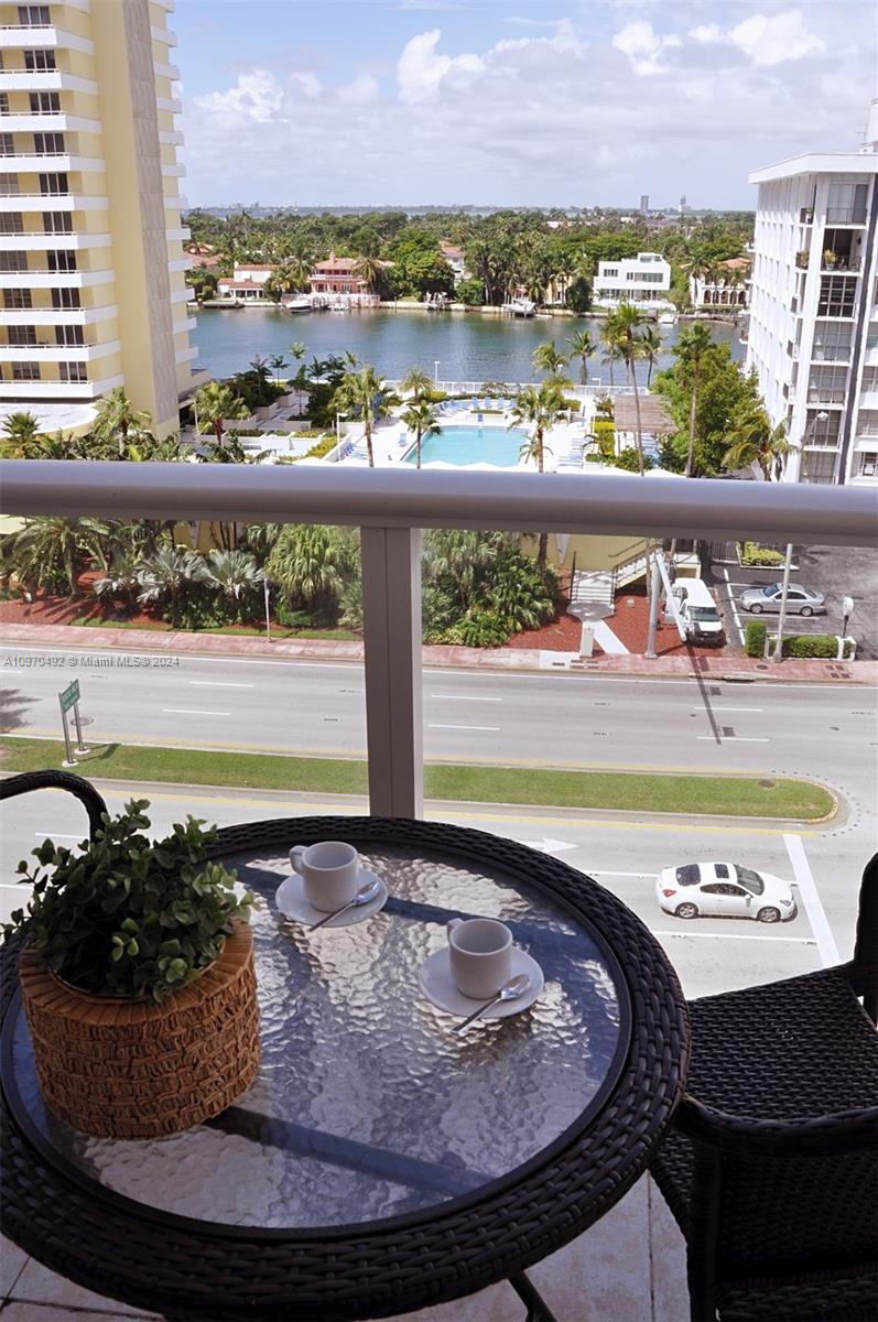 5601 Collins Ave 821, Miami Beach, Florida 33140, 2 Bedrooms Bedrooms, ,2 BathroomsBathrooms,Residentiallease,For Rent,5601 Collins Ave 821,A10970492