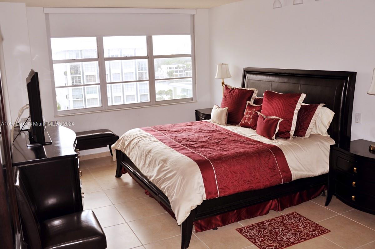 5601 Collins Ave 821, Miami Beach, Florida 33140, 2 Bedrooms Bedrooms, ,2 BathroomsBathrooms,Residentiallease,For Rent,5601 Collins Ave 821,A10970492