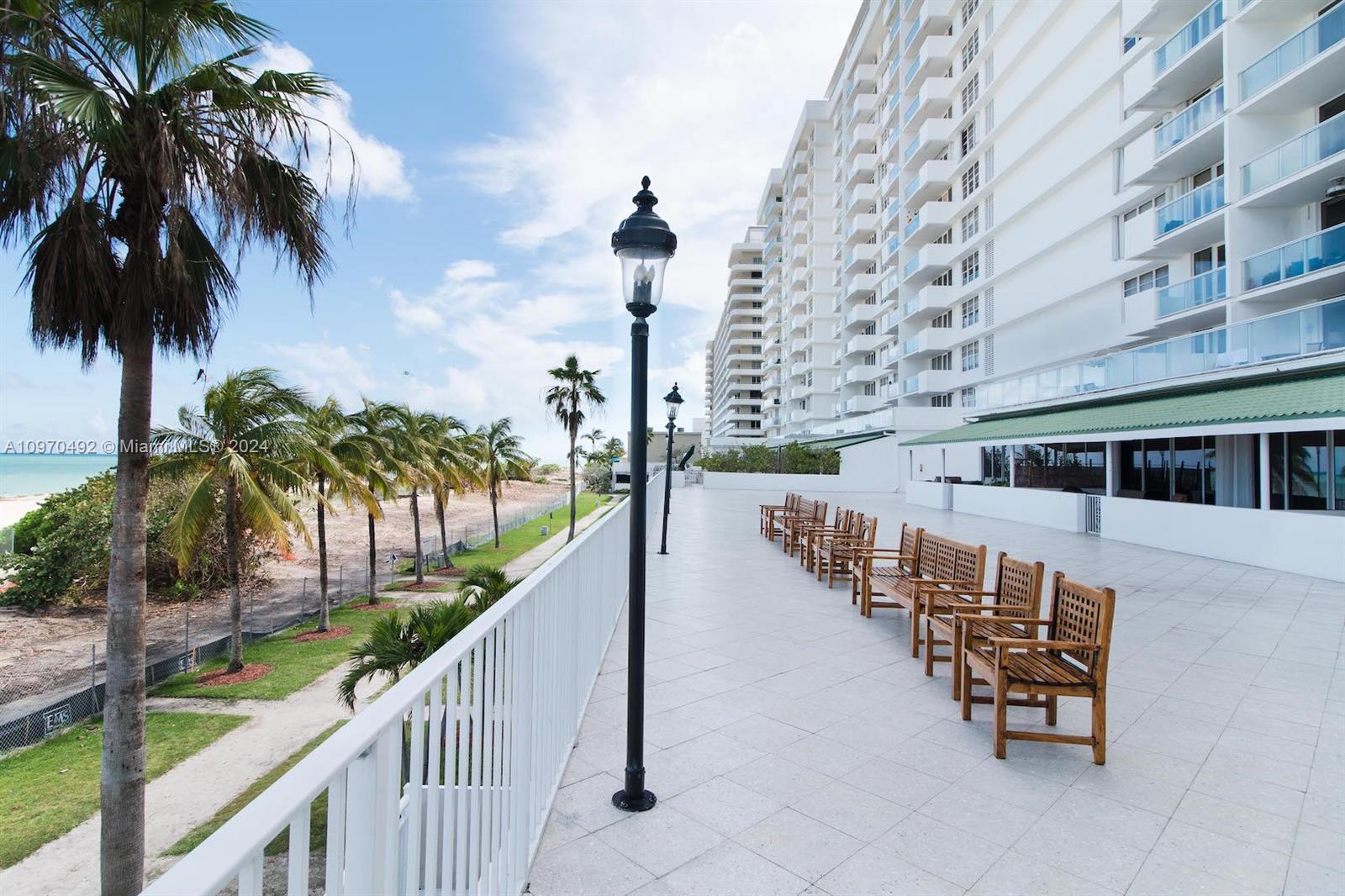 5601 Collins Ave 821, Miami Beach, Florida 33140, 2 Bedrooms Bedrooms, ,2 BathroomsBathrooms,Residentiallease,For Rent,5601 Collins Ave 821,A10970492