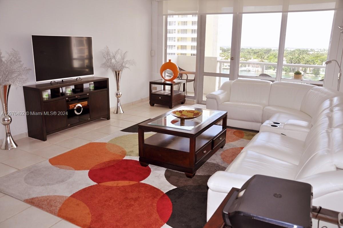 5601 Collins Ave 821, Miami Beach, Florida 33140, 2 Bedrooms Bedrooms, ,2 BathroomsBathrooms,Residentiallease,For Rent,5601 Collins Ave 821,A10970492