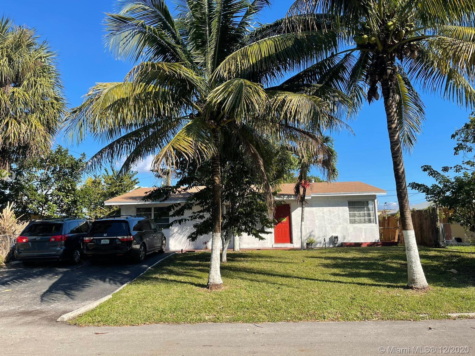 210 SW 27th Ter, Fort Lauderdale, FL 33312