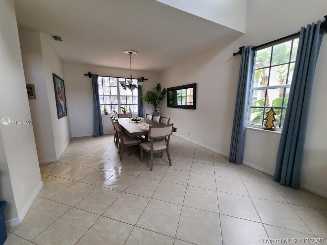 Weston, FL 33327,1122 Hickory Way