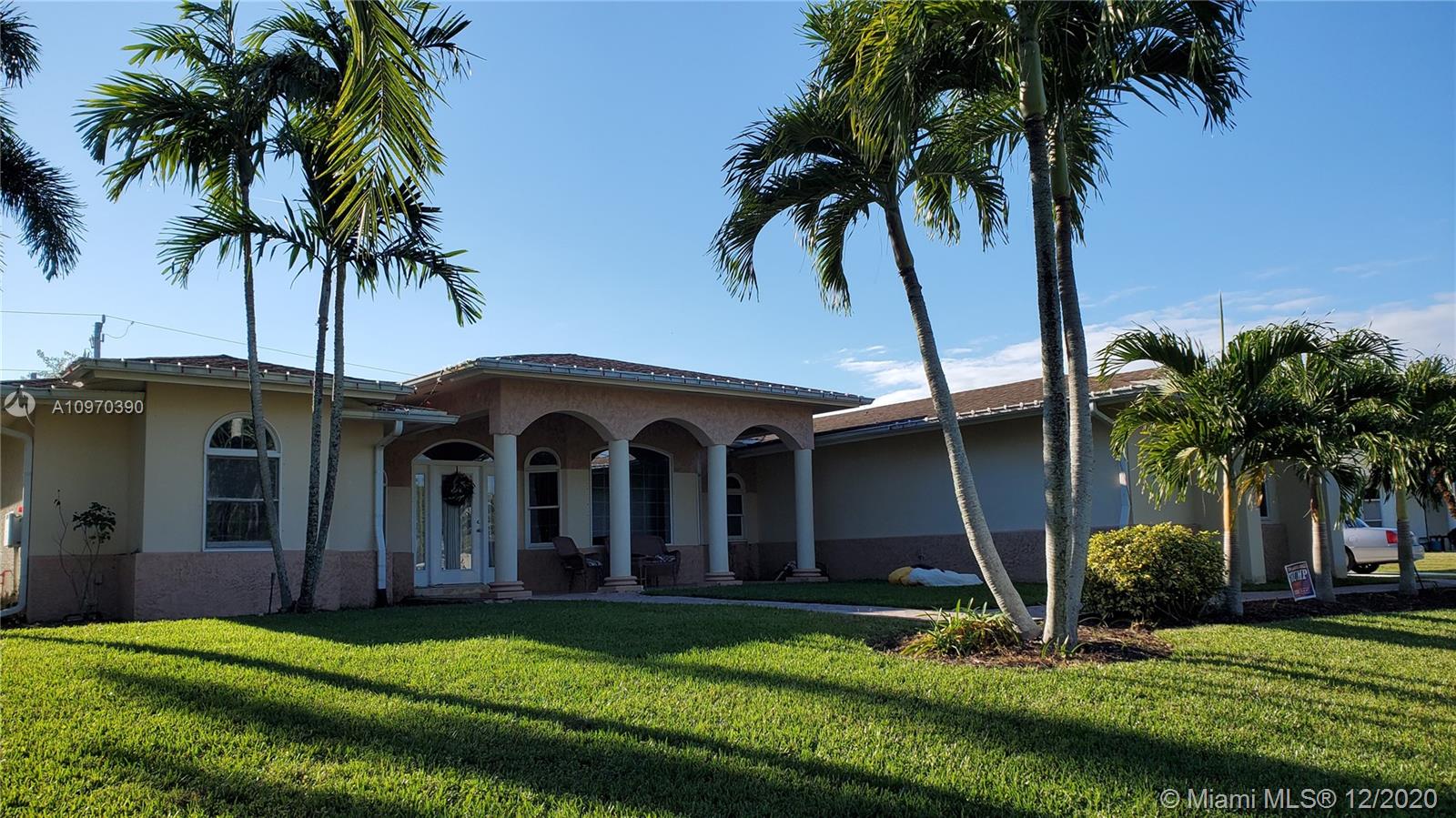 142 SW Hawthorne Cir,  Port St. Lucie,  FL 34953