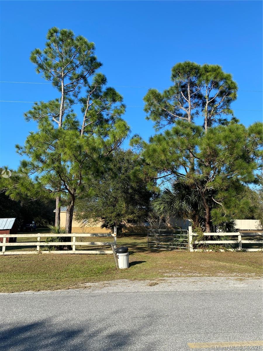 Clewiston, FL 33440,263 Horse Club