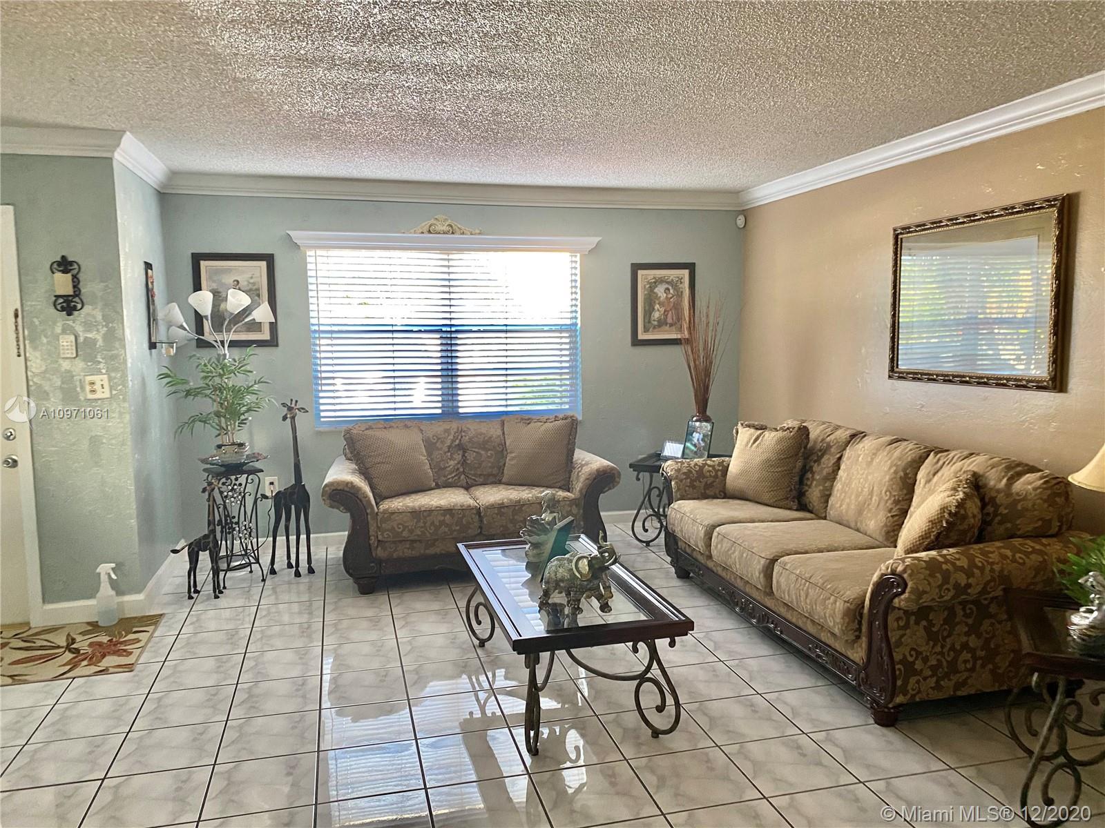 Hialeah, FL 33014,870 W 81st Pl #870