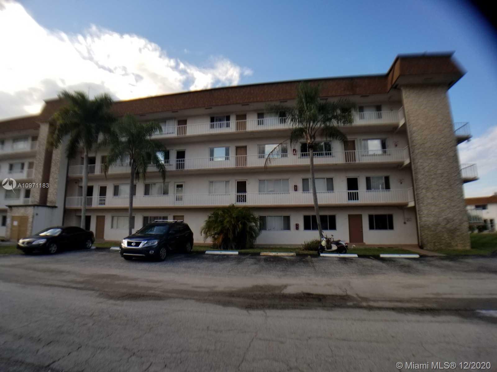 Lake Worth, FL 33462,6289 Lear Dr #202