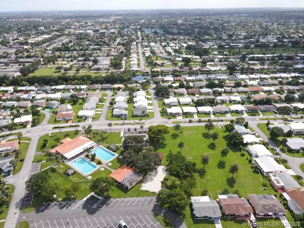 Tamarac, FL 33319,4907 NW 43rd Ave