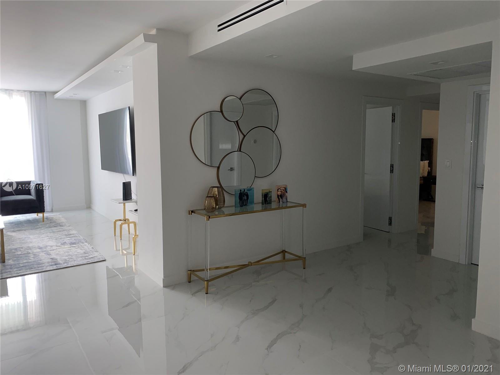 Sunny Isles Beach, FL 33160,19380 Collins Ave #318