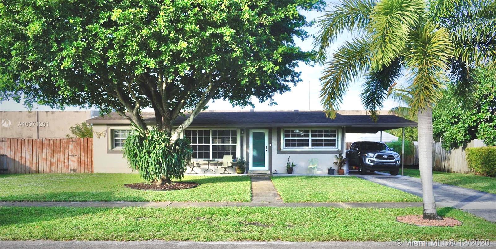 1321 SW 52nd Ave, Plantation, FL 33317